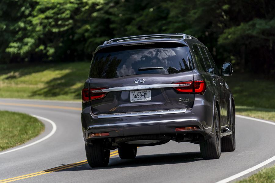 Infiniti QX80 5.6 Limited 2018 года  (NA) (фото 38 из 45)